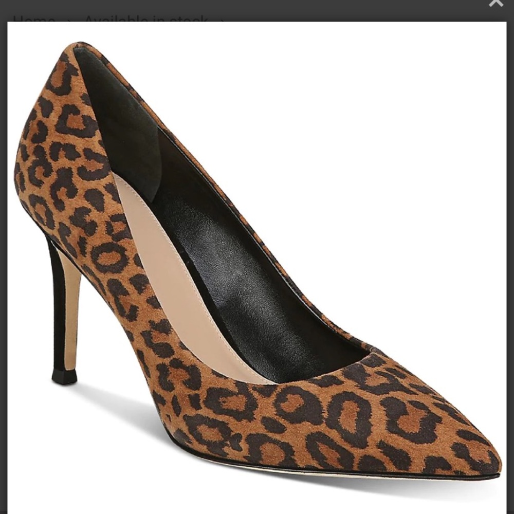 Via Spiga V-Cloe worn once inside Size 8 in original box.